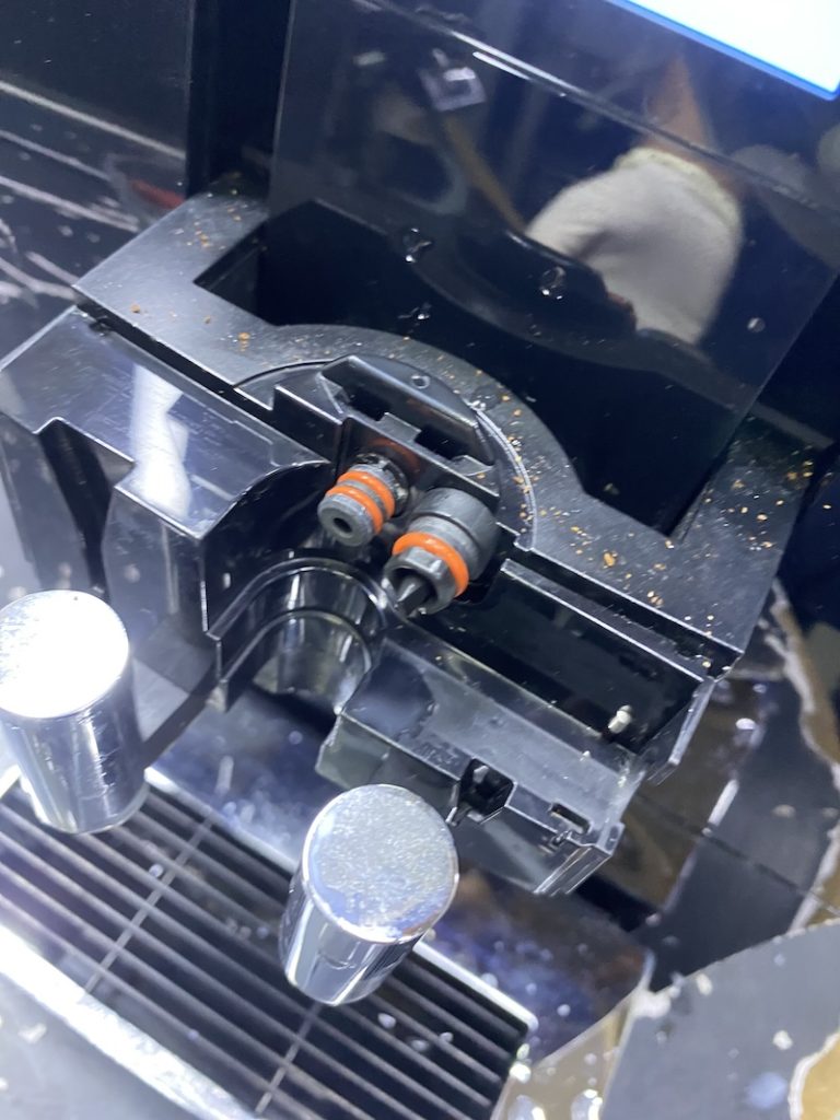 cleaning coffee machine