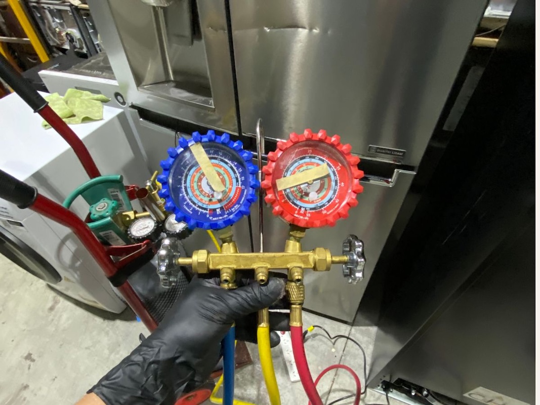 How Regular Refrigeration Service Protects Your Food and Your Budget